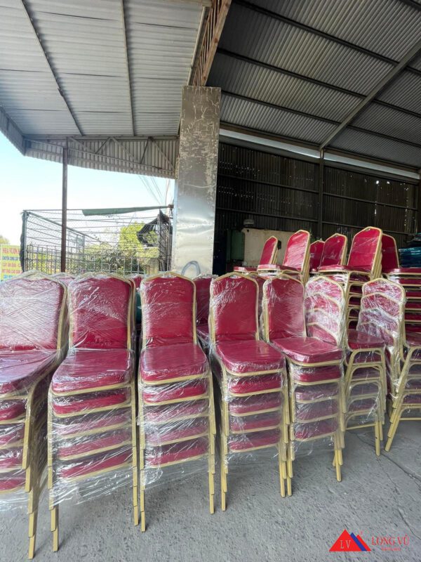 Ghế banquet màu đỏ