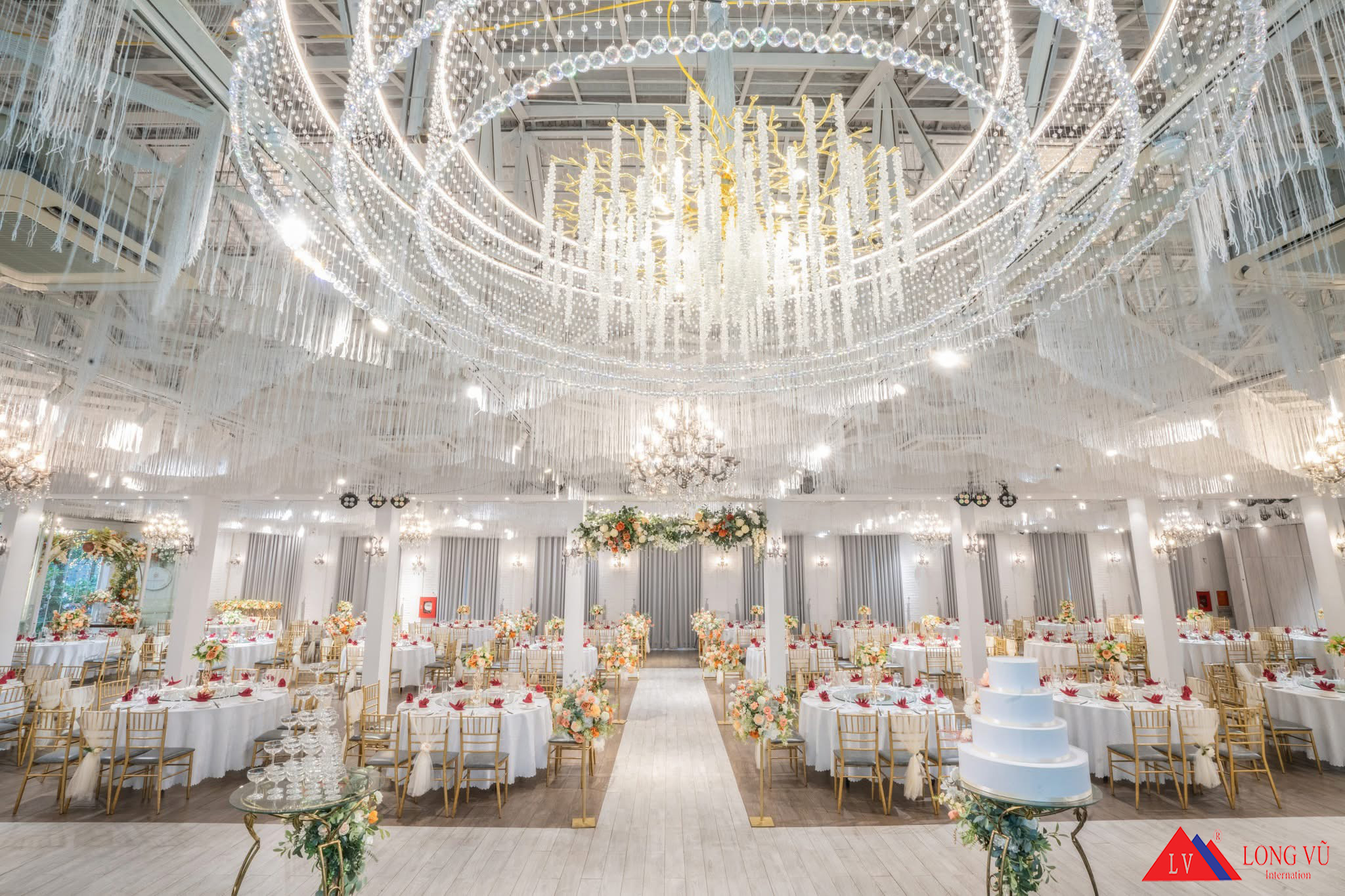 Bàn ghế tiệc ngoài trời resort bãi biển