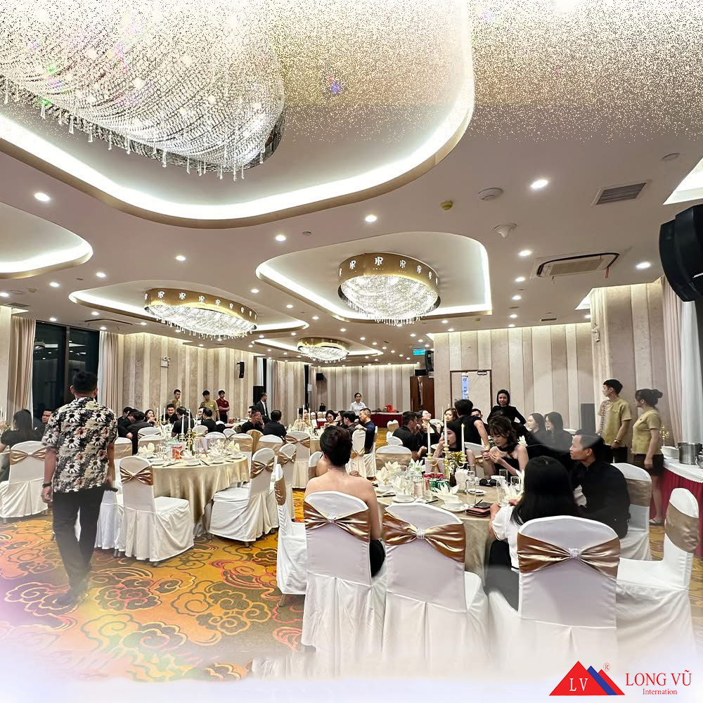 Bàn ghế phòng tiệc nhà hàng hiện đại