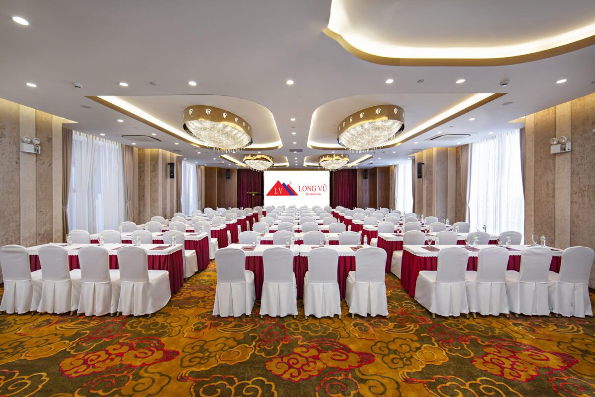 Bàn ghế phòng tiệc nhà hàng hiện đại