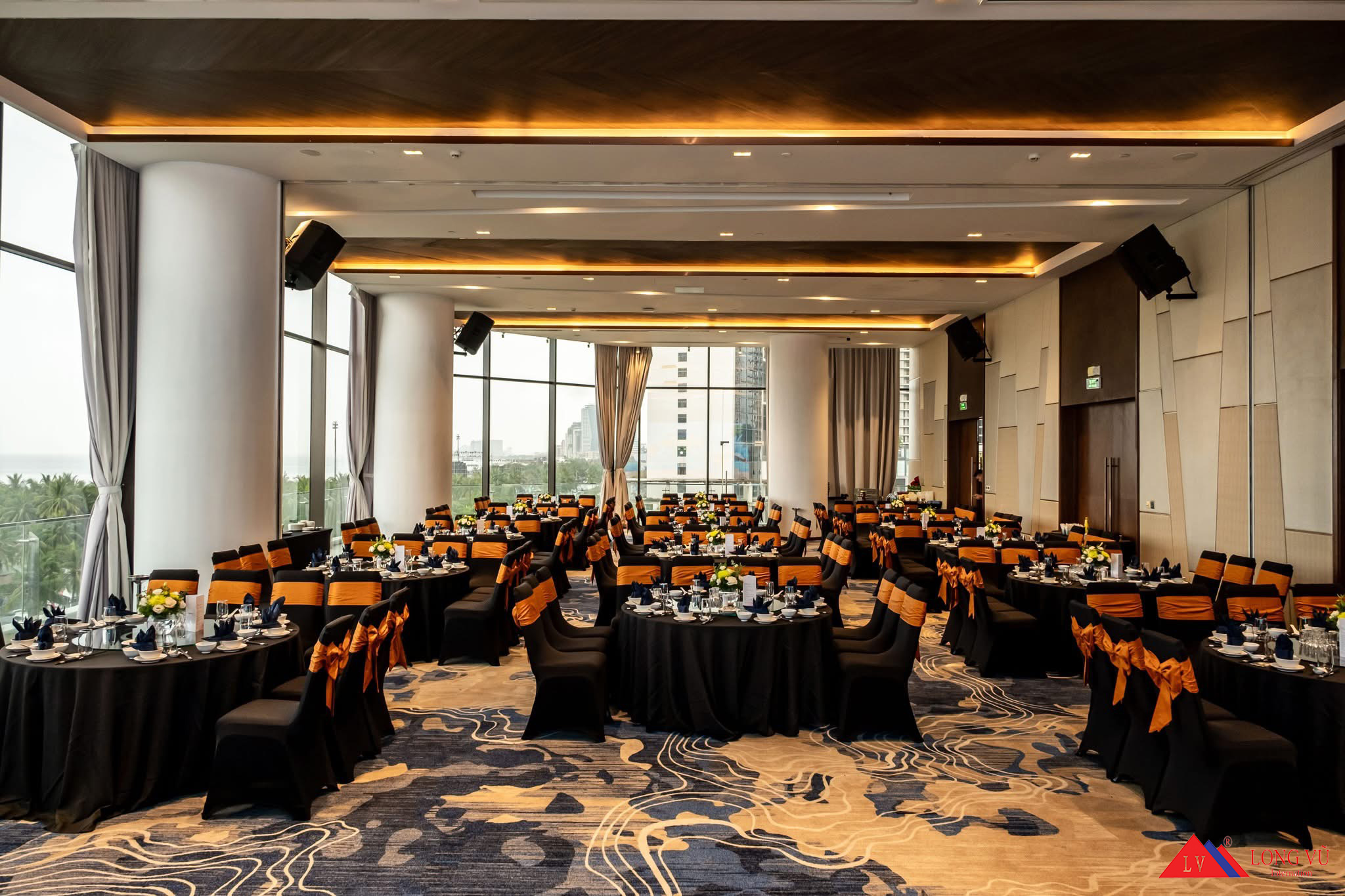 Bộ bàn ghế tiệc cưới sang trọng