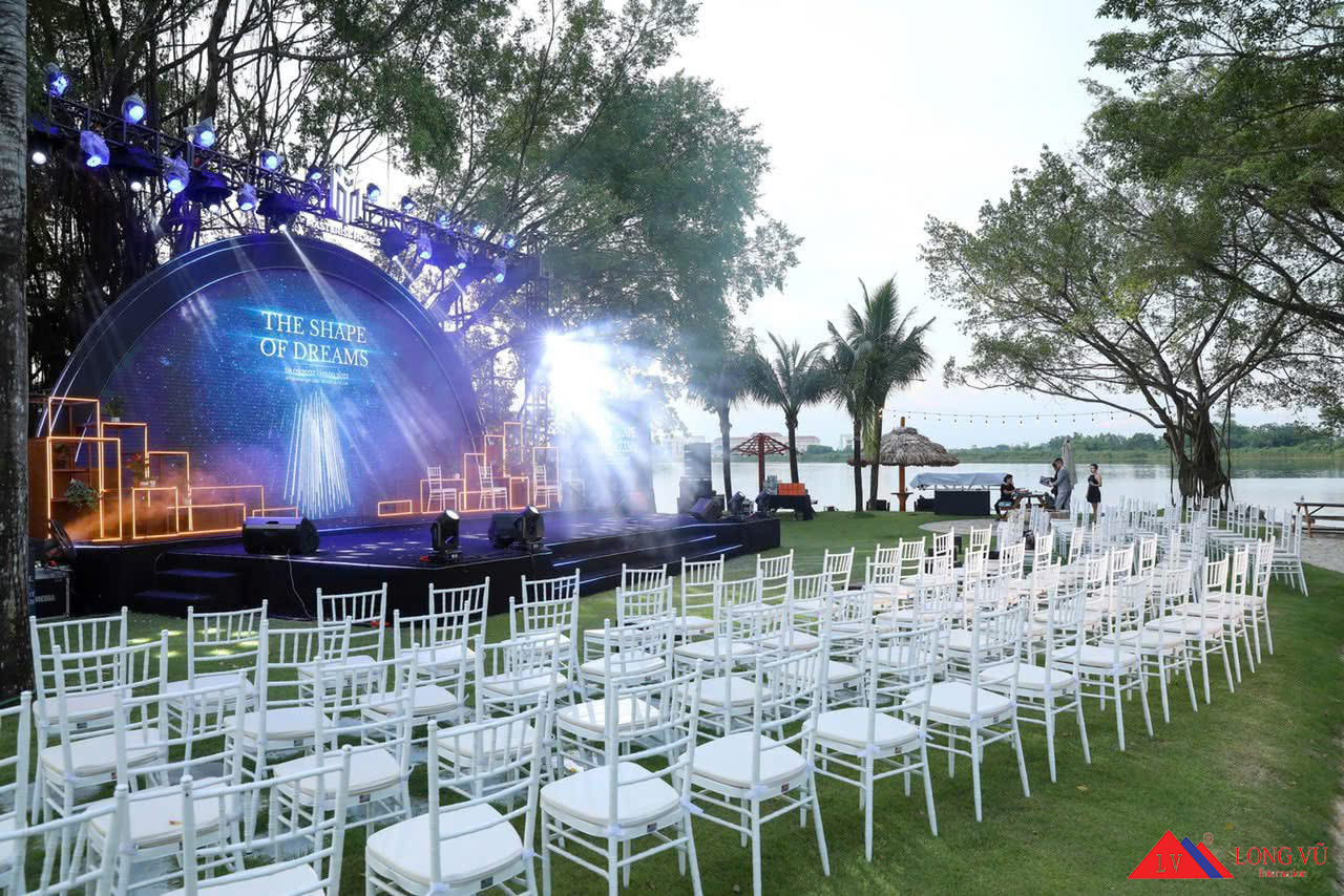 Bộ bàn ghế tiệc cưới sang trọng