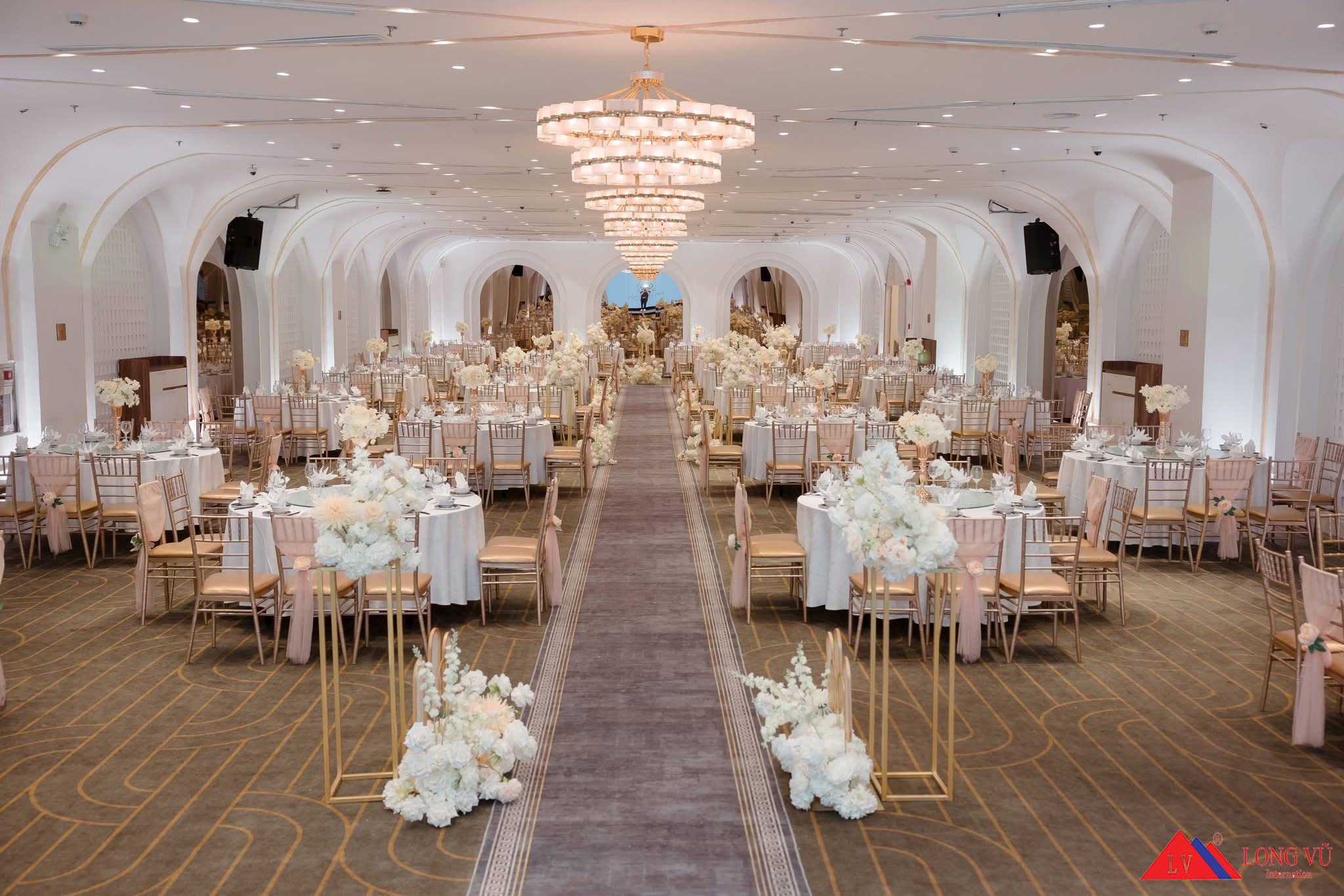 Bộ bàn ghế tiệc nhà hàng hiện đại sang trọng