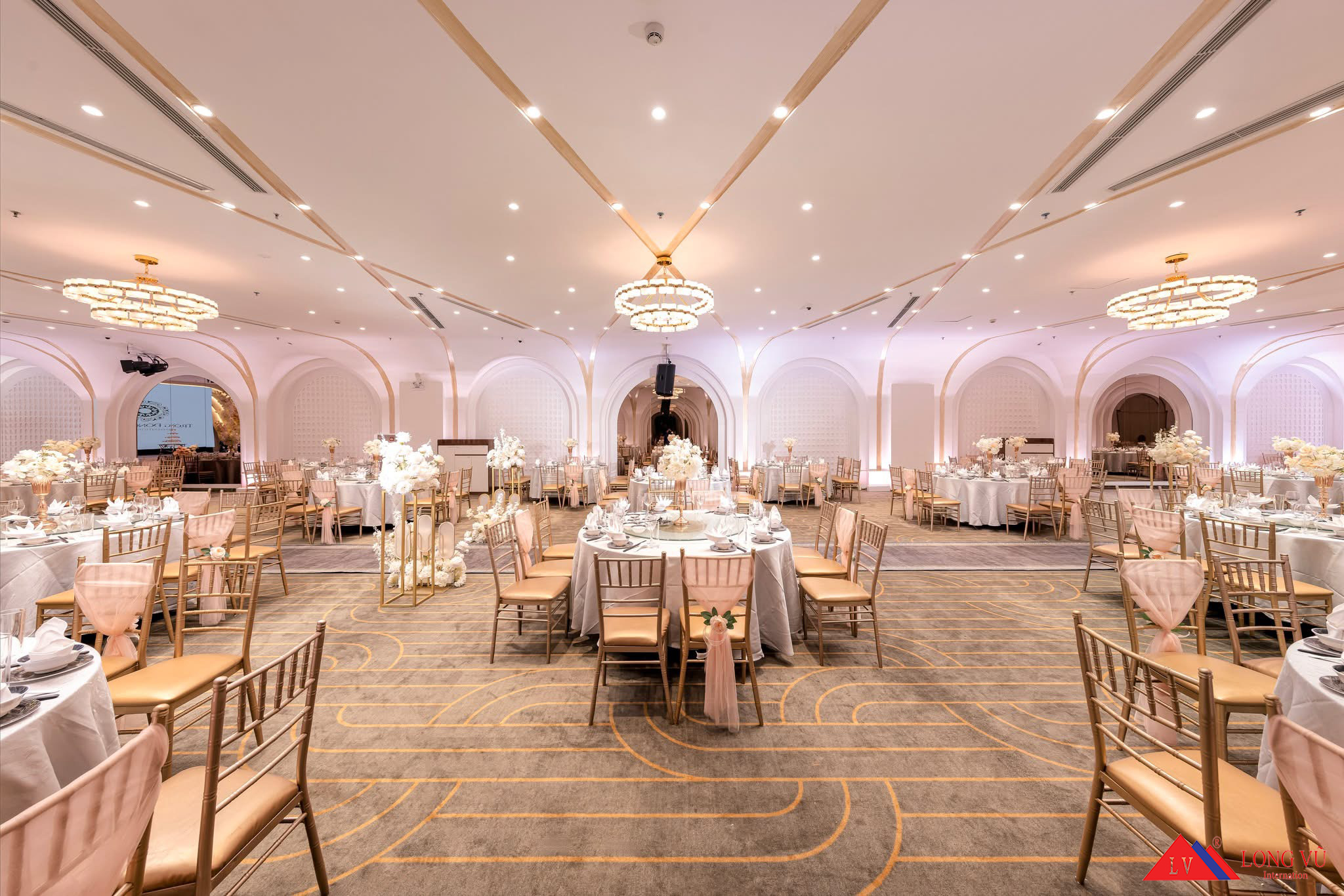 Bộ bàn ghế tiệc nhà hàng hiện đại sang trọng