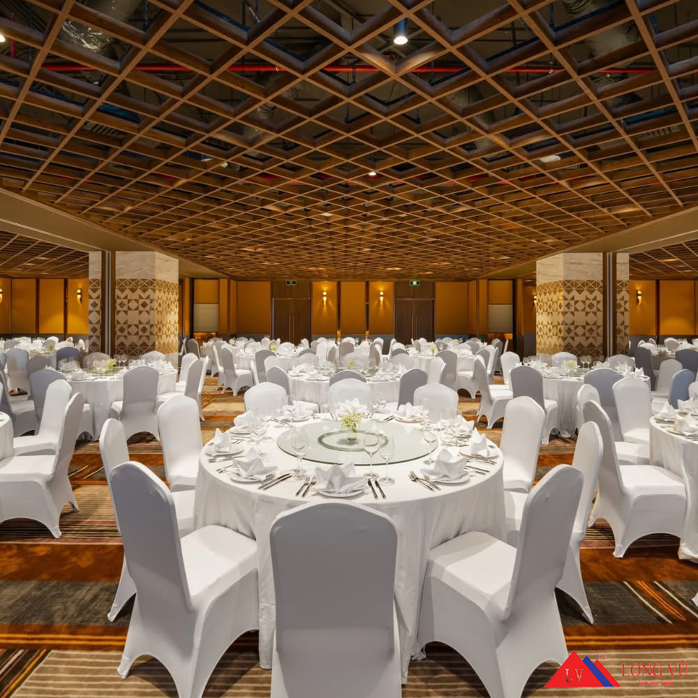 Ghế banquet khung thép sơn tĩnh điện cho tiệc nhà hàng