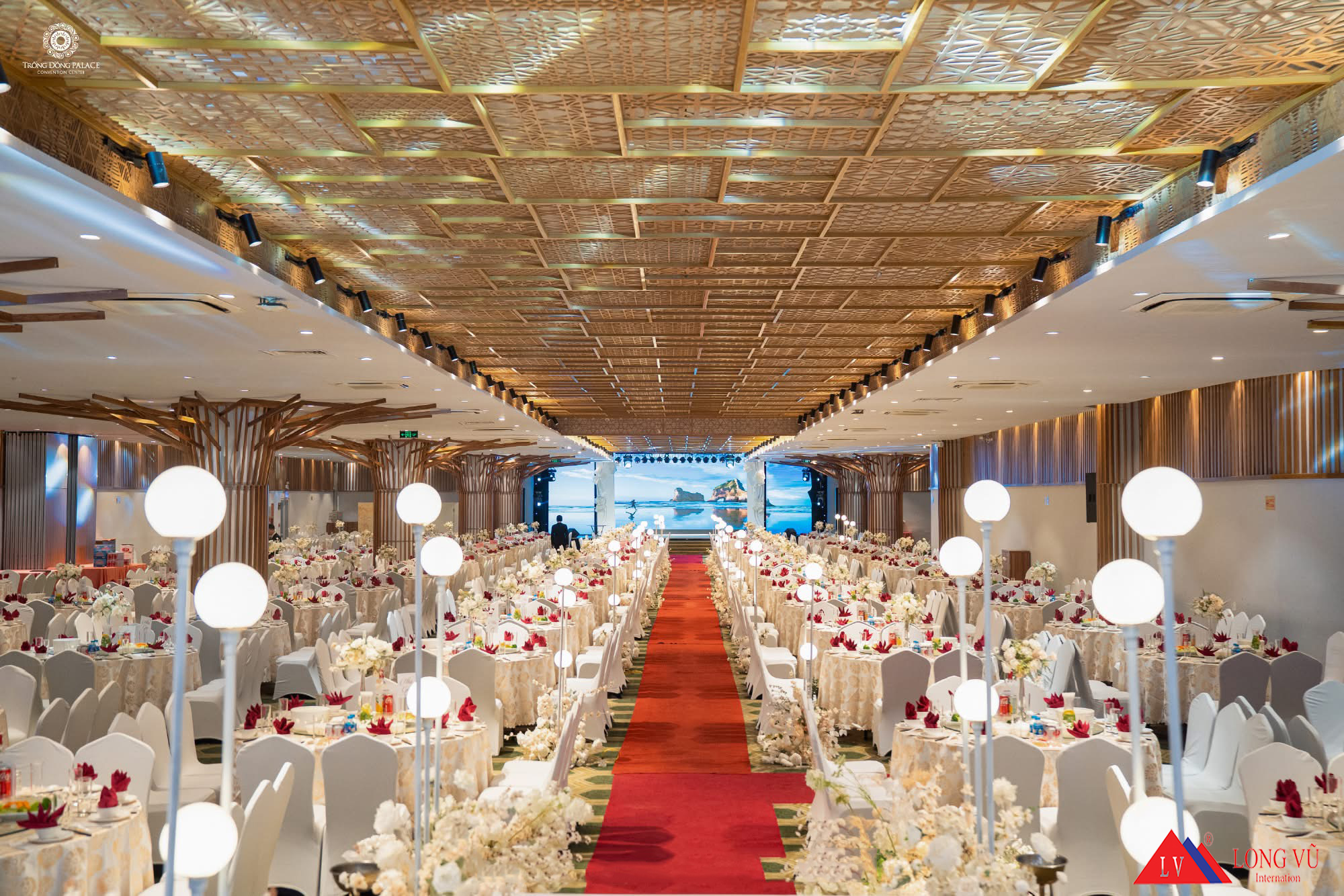 Ghế banquet khung thép sơn tĩnh điện cho tiệc nhà hàng