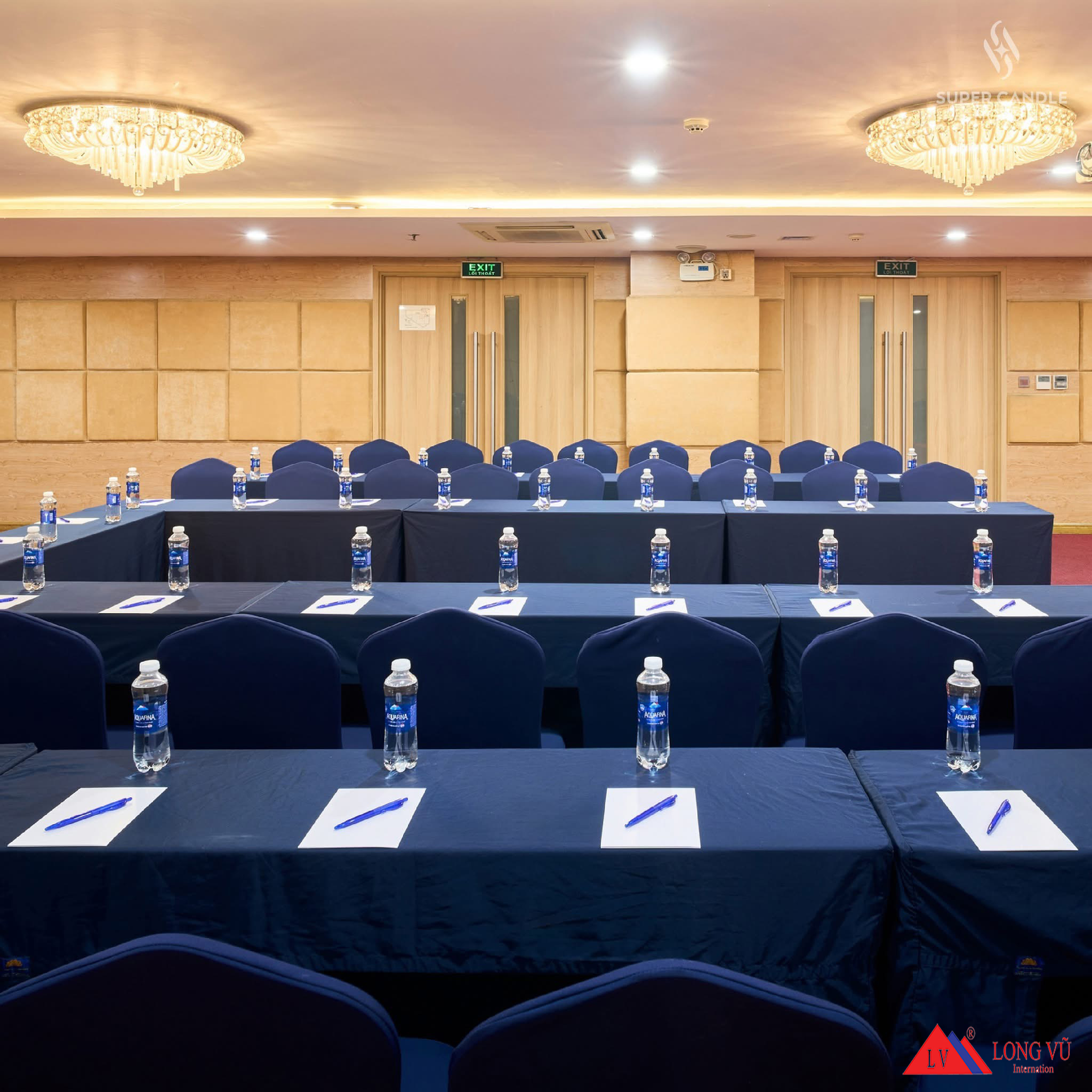 Ghế banquet lưng tròn nhập khẩu cho hotel