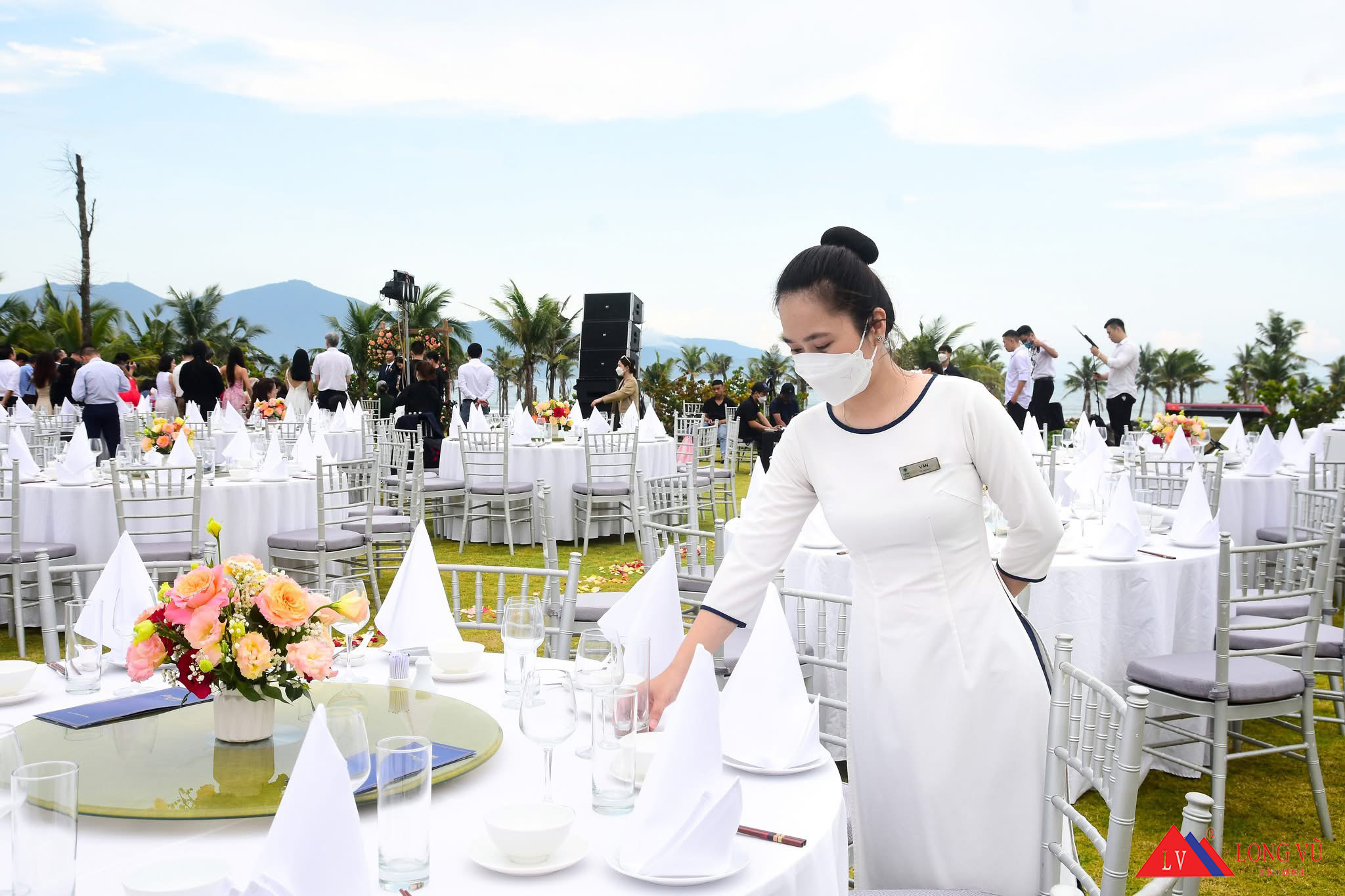 Ghế banquet lưng tròn nhập khẩu cho hotel