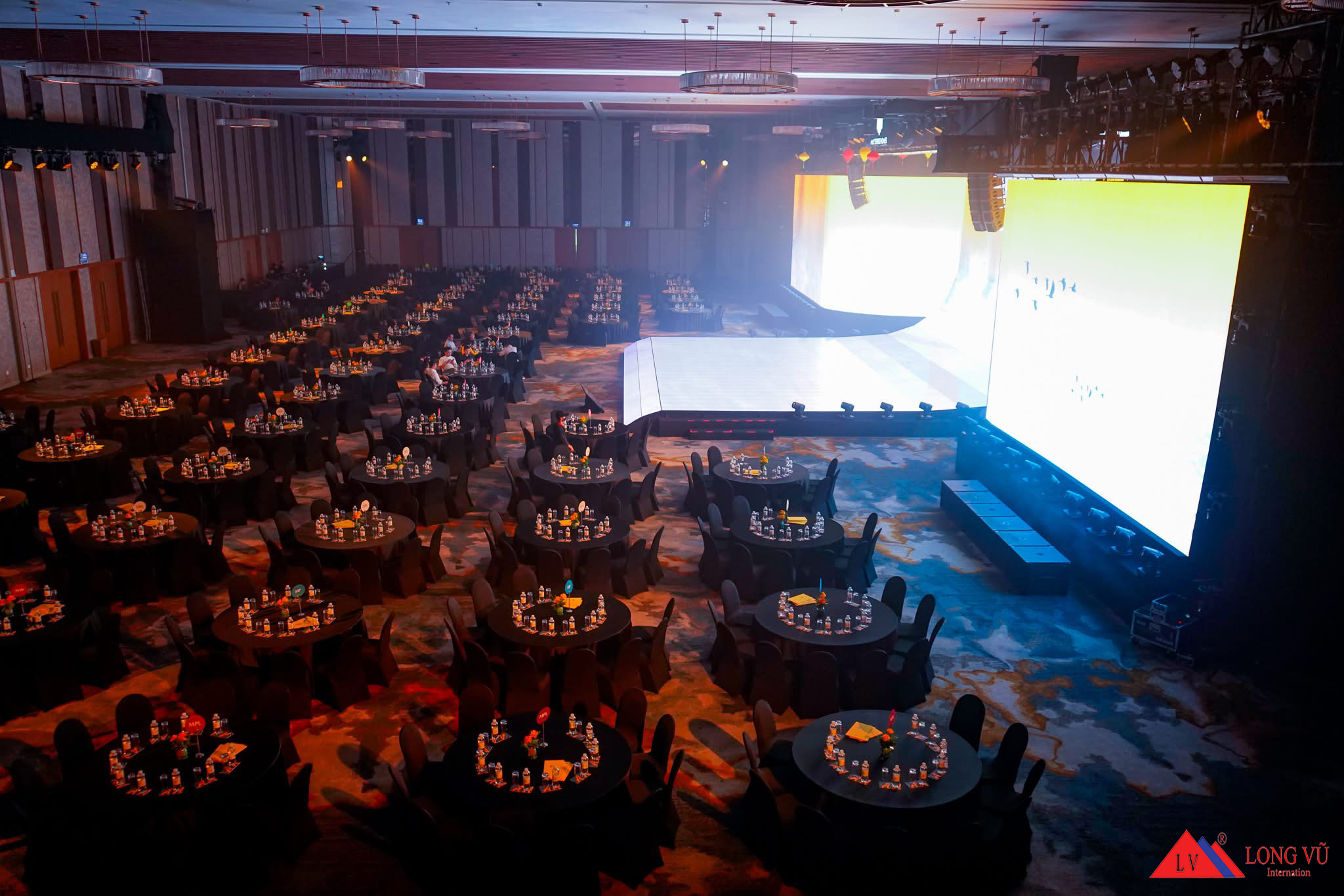 Ghế banquet nệm hoa văn họa tiết đẹp