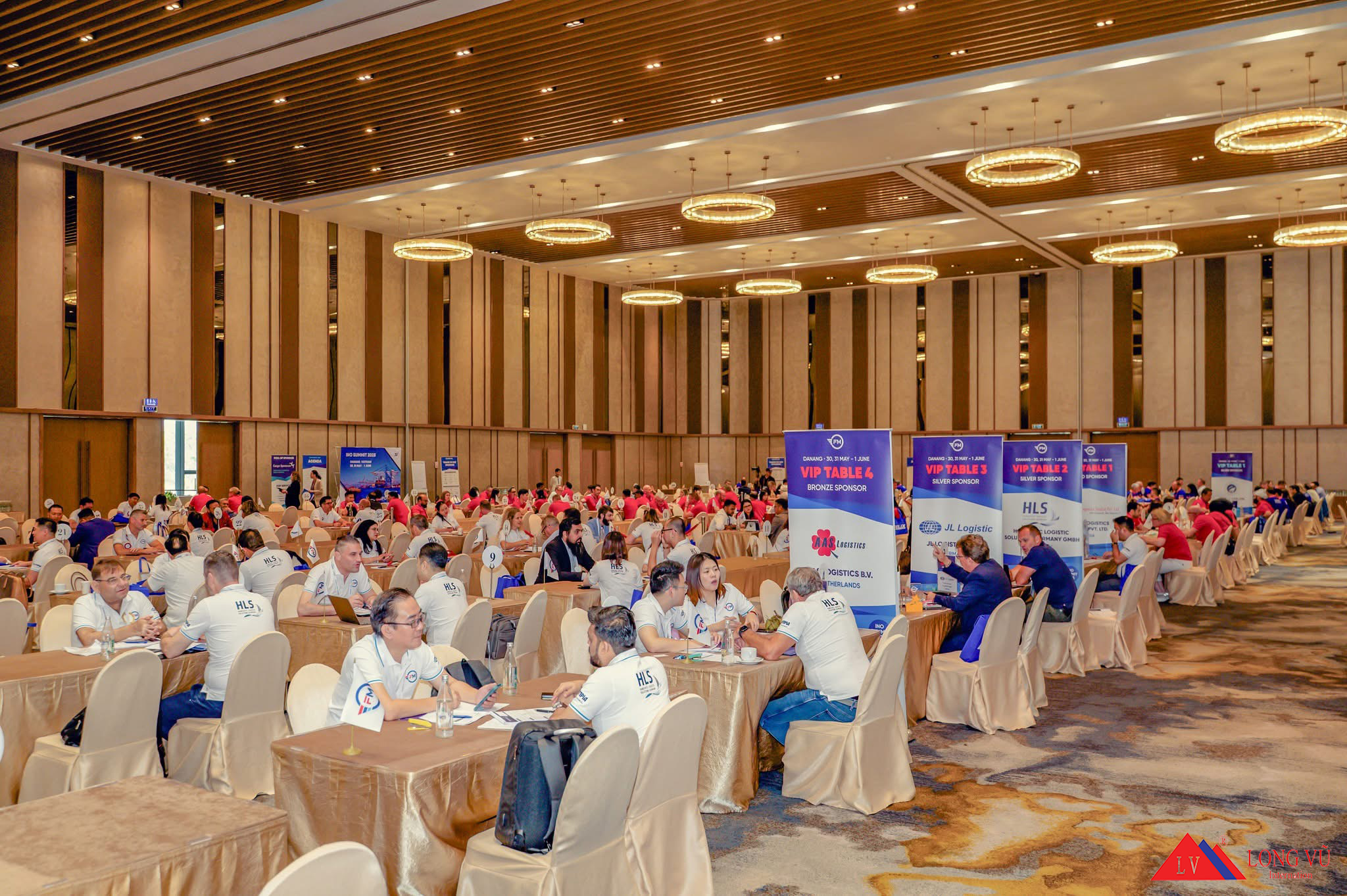 Ghế banquet nệm hoa văn họa tiết đẹp