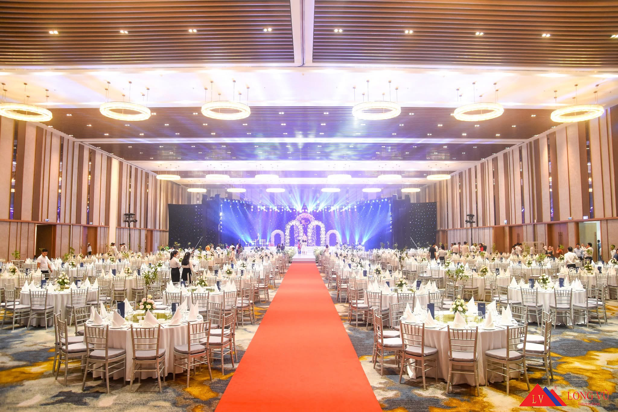 Ghế tiệc phong cách châu âu