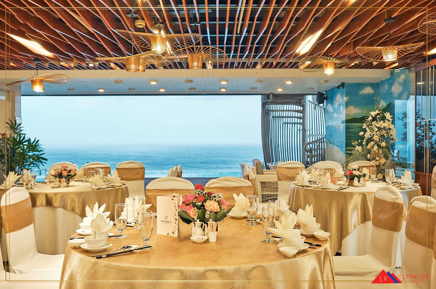 Ghế Banquet trang trí cho tiệc cưới cao cấp